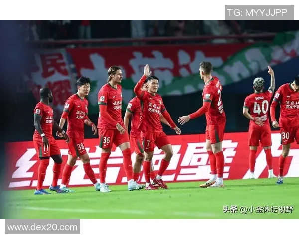 泰国足球超级联赛新赛季展望球迷期待精彩对决与新星崛起